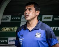 Fábio Carille garante premiação milionária com título do Santos na Série B