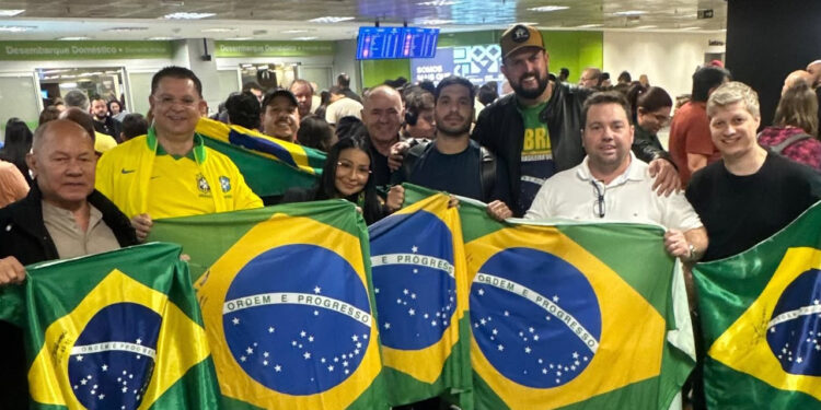 Oposição cancela o recesso e já se reúne em Brasilia para articular PEC contra decisões do STF (Assista o Vìdeo)