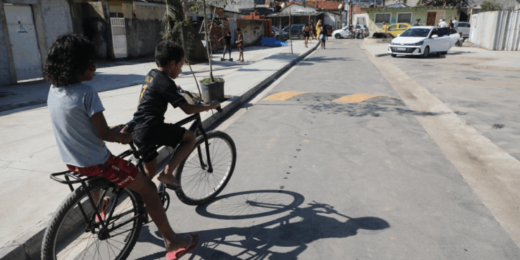 Bairro Maravilha transforma ruas da Cidade de Deus e do Itanhangá com obras de urbanização Bairro Maravilha transforma ruas da Cidade de Deus e do Itanhangá com obras de urbanização
